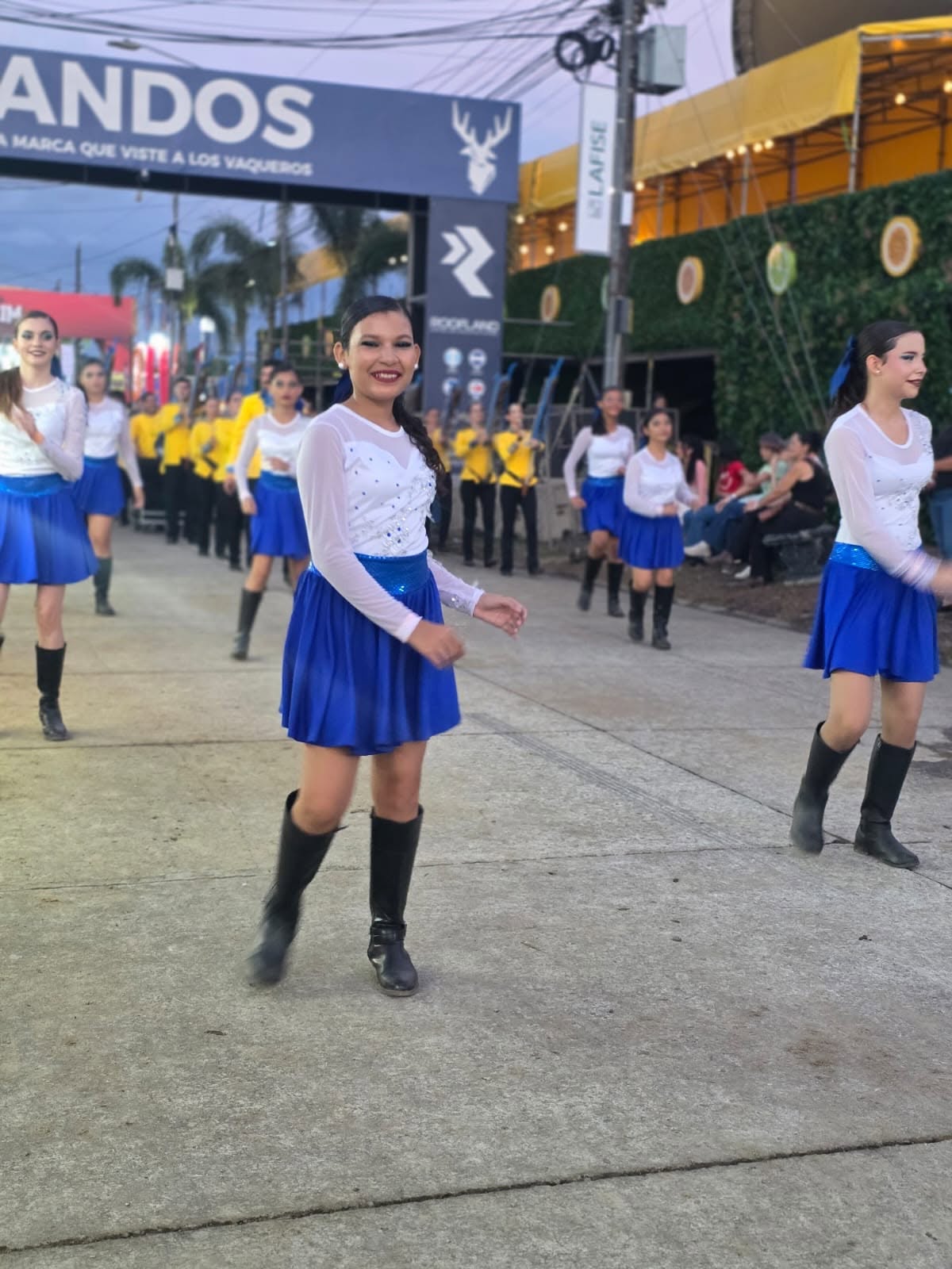 Foto 280 - Banda 506